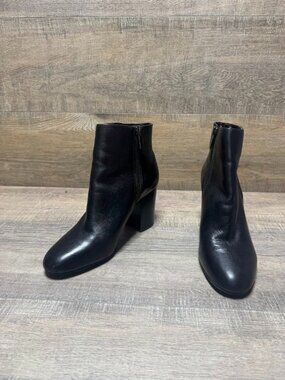 Vince Camuto Sabria Black Leather Booties Women's Size 8.5